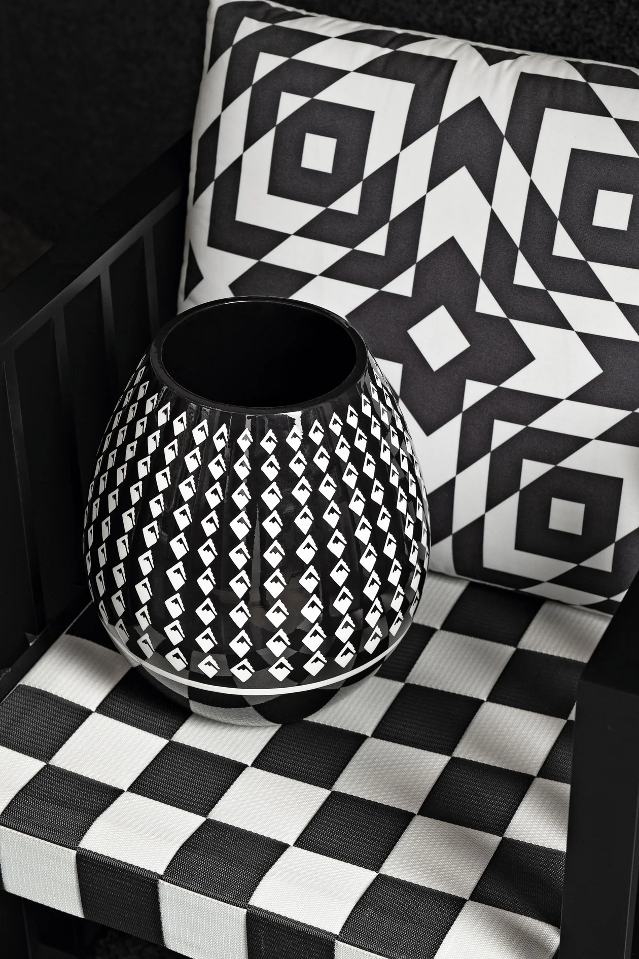 &#x412;&#x430;&#x437;&#x430; &#xab;&#x41d;&#x43e;&#x432;&#x430;&#x44f; &#x445;&#x43e;&#x445;&#x43b;&#x43e;&#x43c;&#x430;&#xbb; &#x438;&#x437; &#x43a;&#x43e;&#x43b;&#x43b;&#x435;&#x43a;&#x446;&#x438;&#x438; &#x431;&#x440;&#x435;&#x43d;&#x434;&#x430; &#xab;&#x425;&#x43e;&#x445;&#x43b;&#x43e;&#x43c;&#x430;&#xbb; &#x441; &#x434;&#x438;&#x437;&#x430;&#x439;&#x43d;&#x435;&#x440;&#x43e;&#x43c; &#x410;&#x43b;&#x435;&#x43d;&#x43e;&#x439; &#x410;&#x445;&#x43c;&#x430;&#x434;&#x443;&#x43b;&#x43b;&#x438;&#x43d;&#x43e;&#x439;, 2024