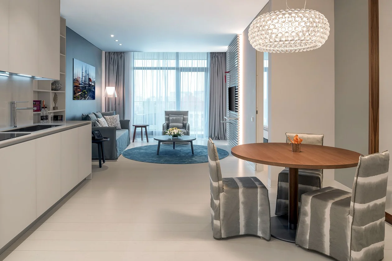 &#x418;&#x441;&#x442;&#x43e;&#x447;&#x43d;&#x438;&#x43a;: CRYSTAL HOUSE SUITE HOTEL &amp; SPA