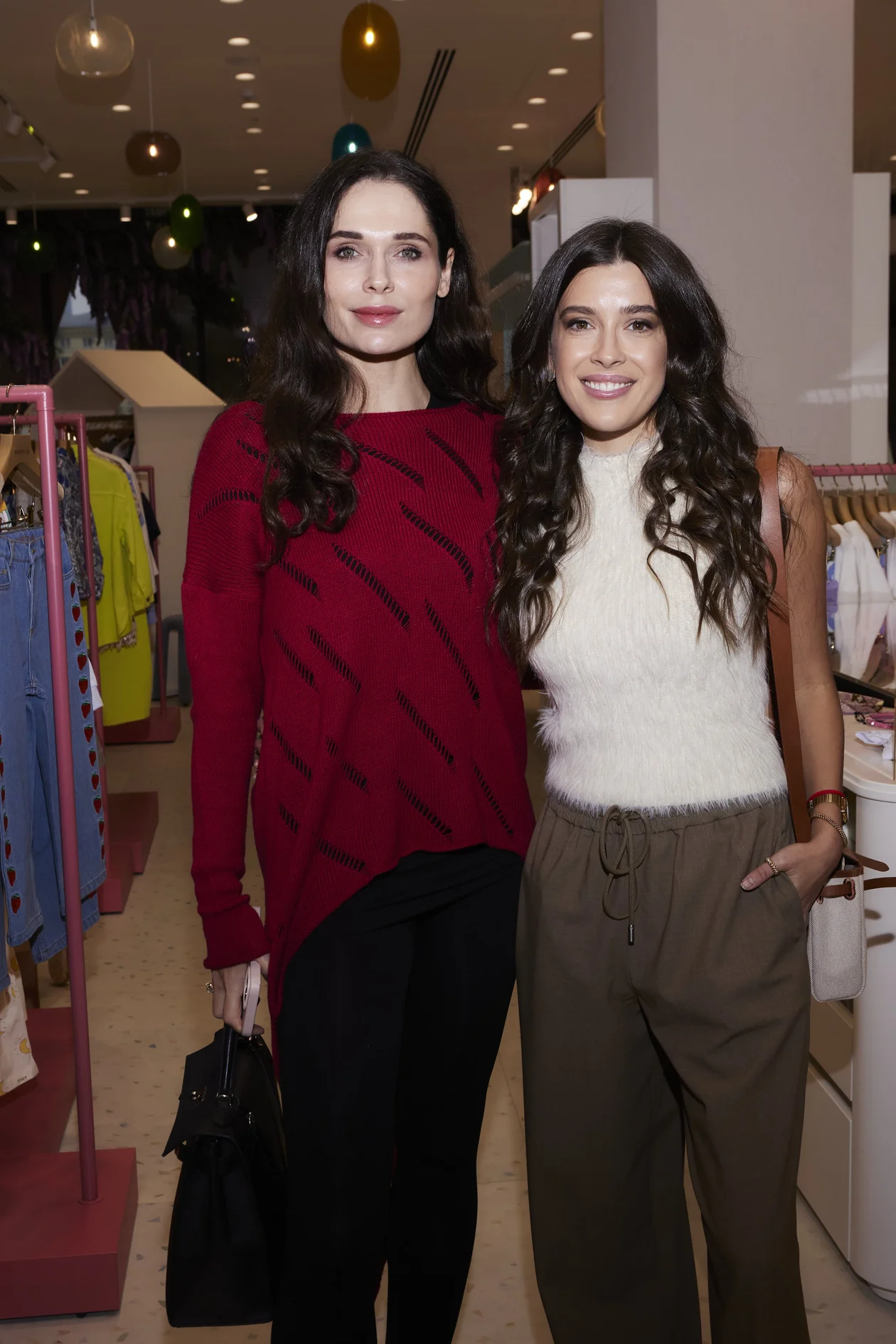 Полина Аскери, Алена Бердова