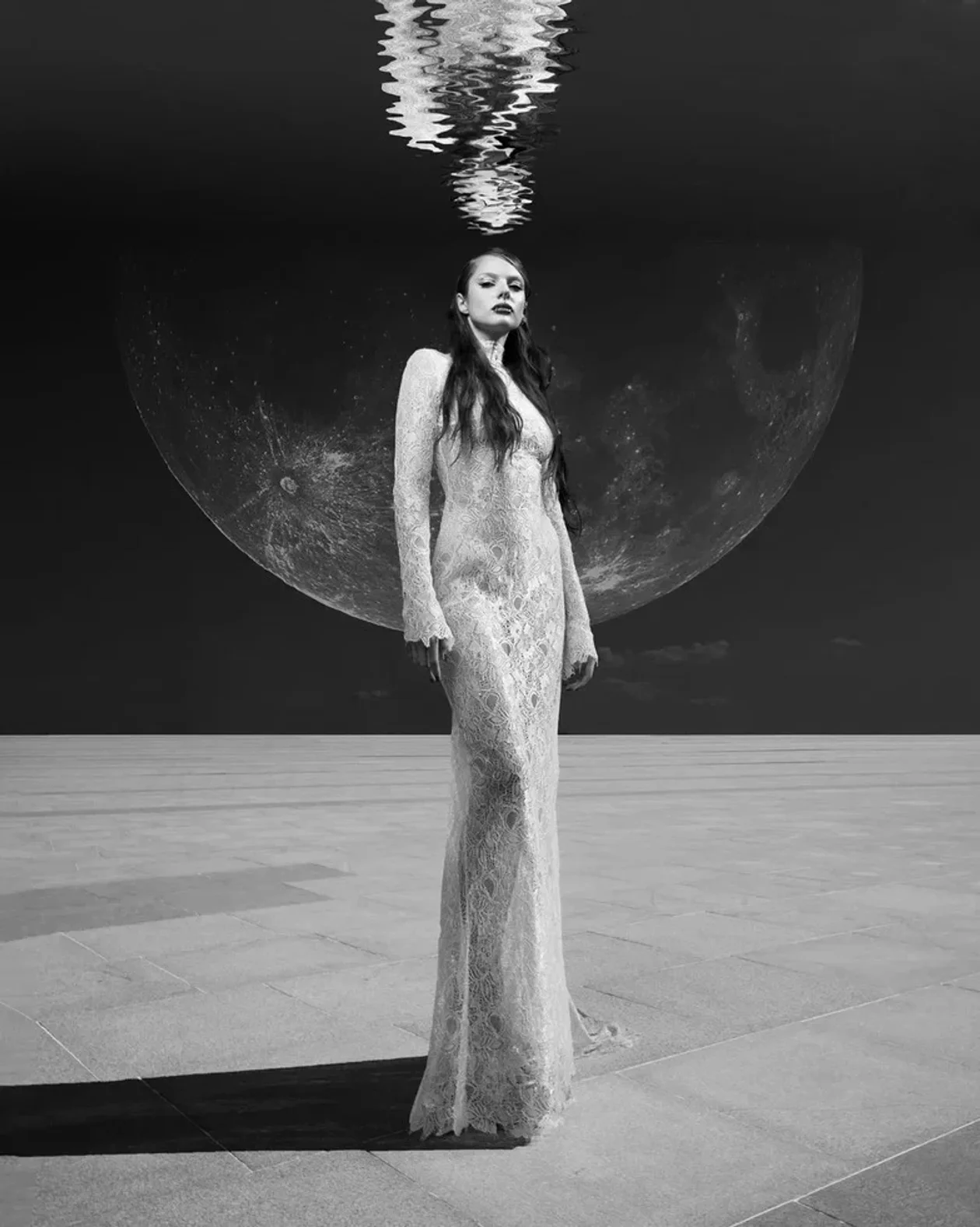 Платье из гипюра, Munique