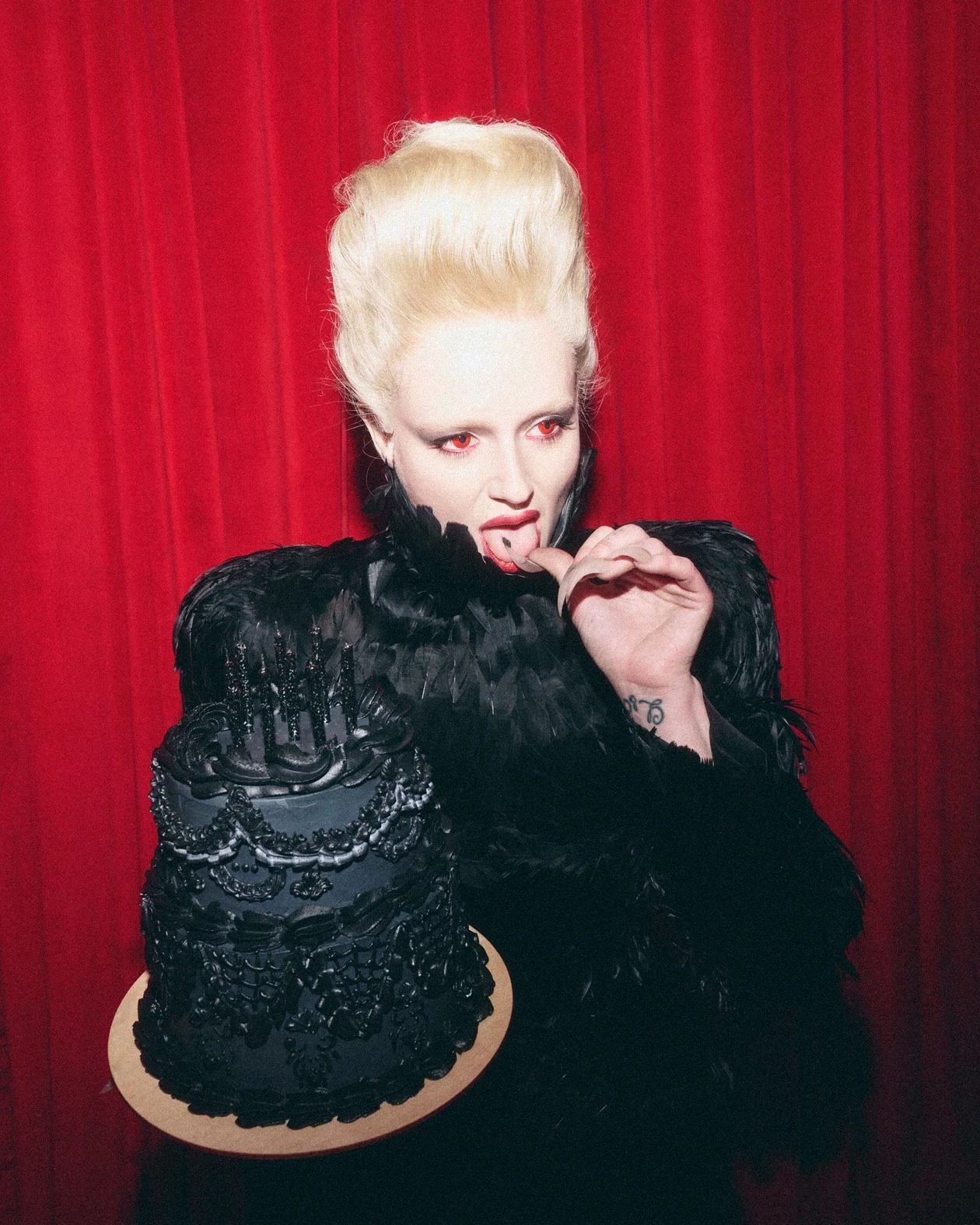 Вика Салават