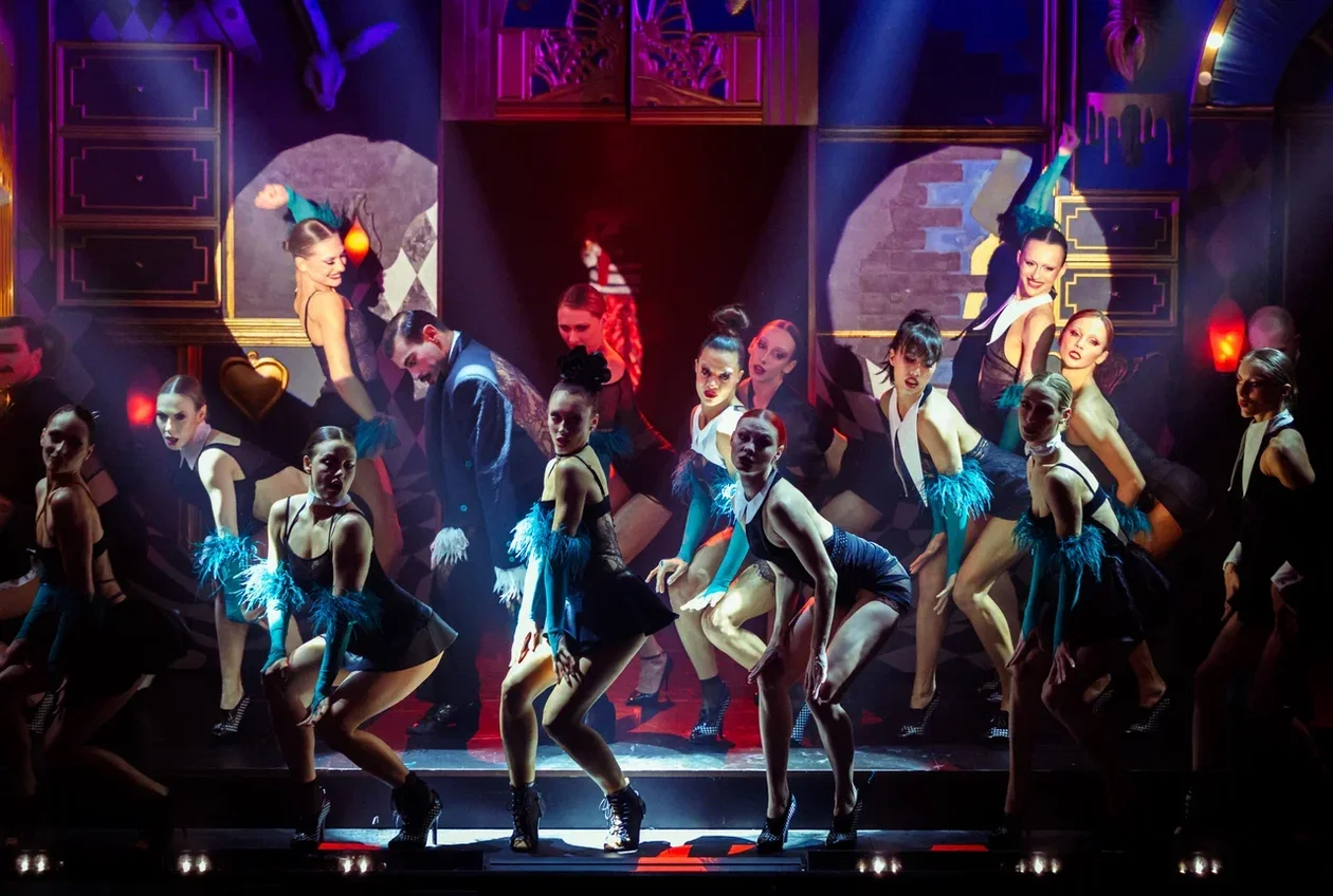 Шоу Abracadabra от Crave