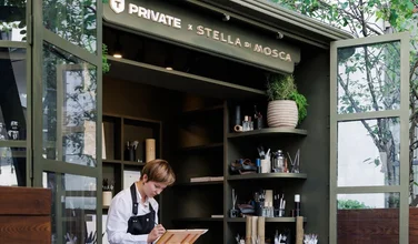 Т-Банк и Stella di Mosca открыли арт-пространство в Москве