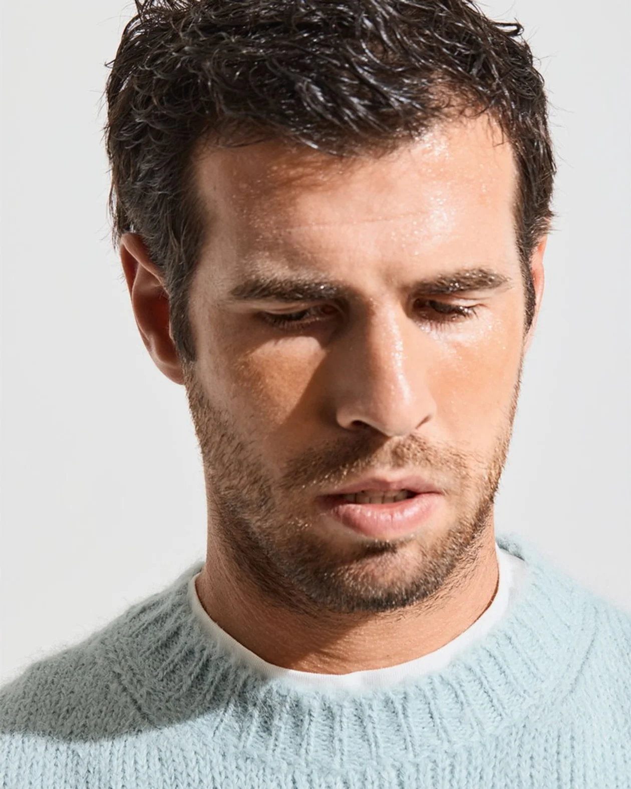 <span style="color:rgb(142,142,142);">Пуловер и лонгслив, Jil Sander, ЦУМ.</span>