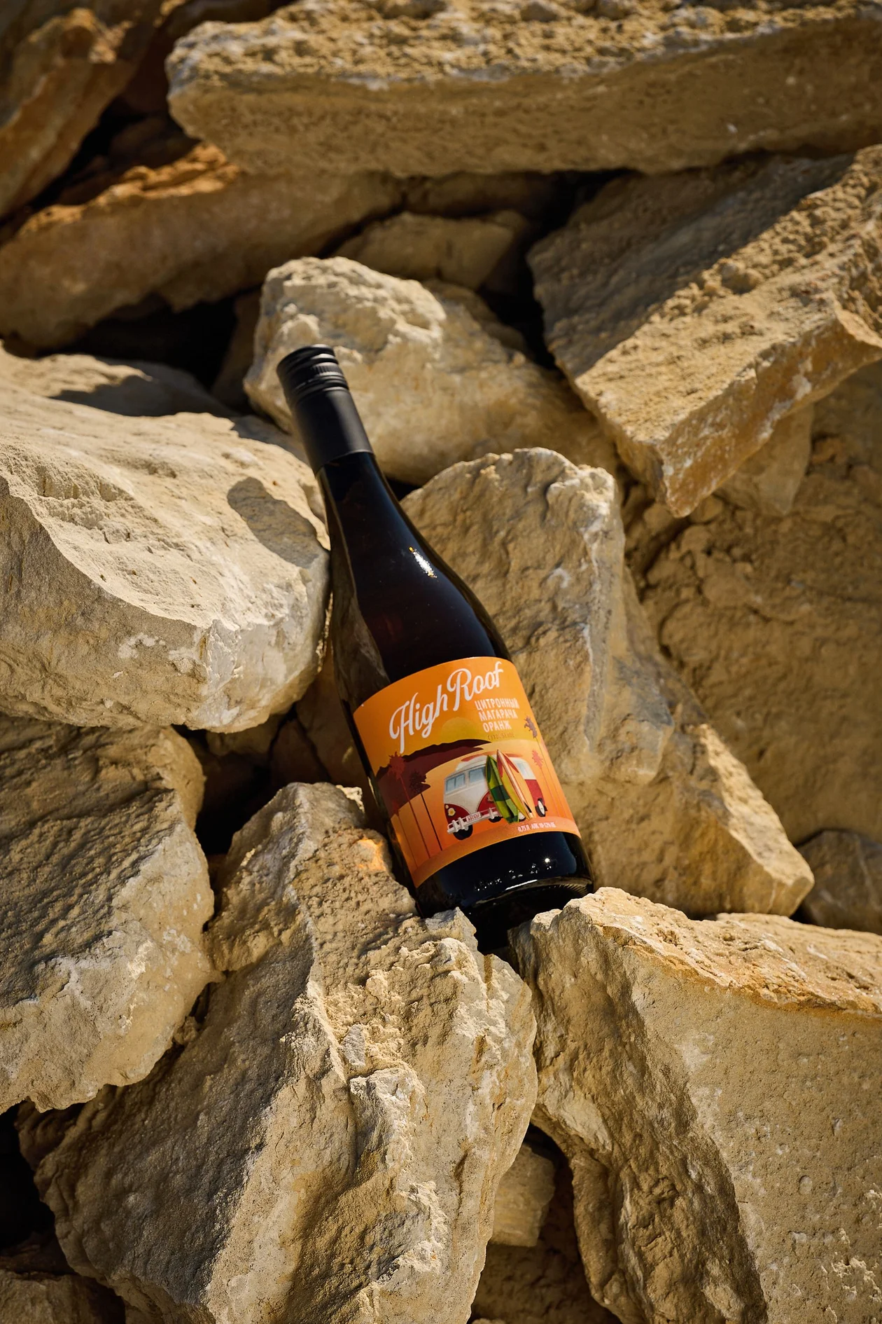 Оранжевое вино из коллекции High Roof на основе автохтона «цитронный магарача». Источник: предоставлено пресс-службой Olymp Winery