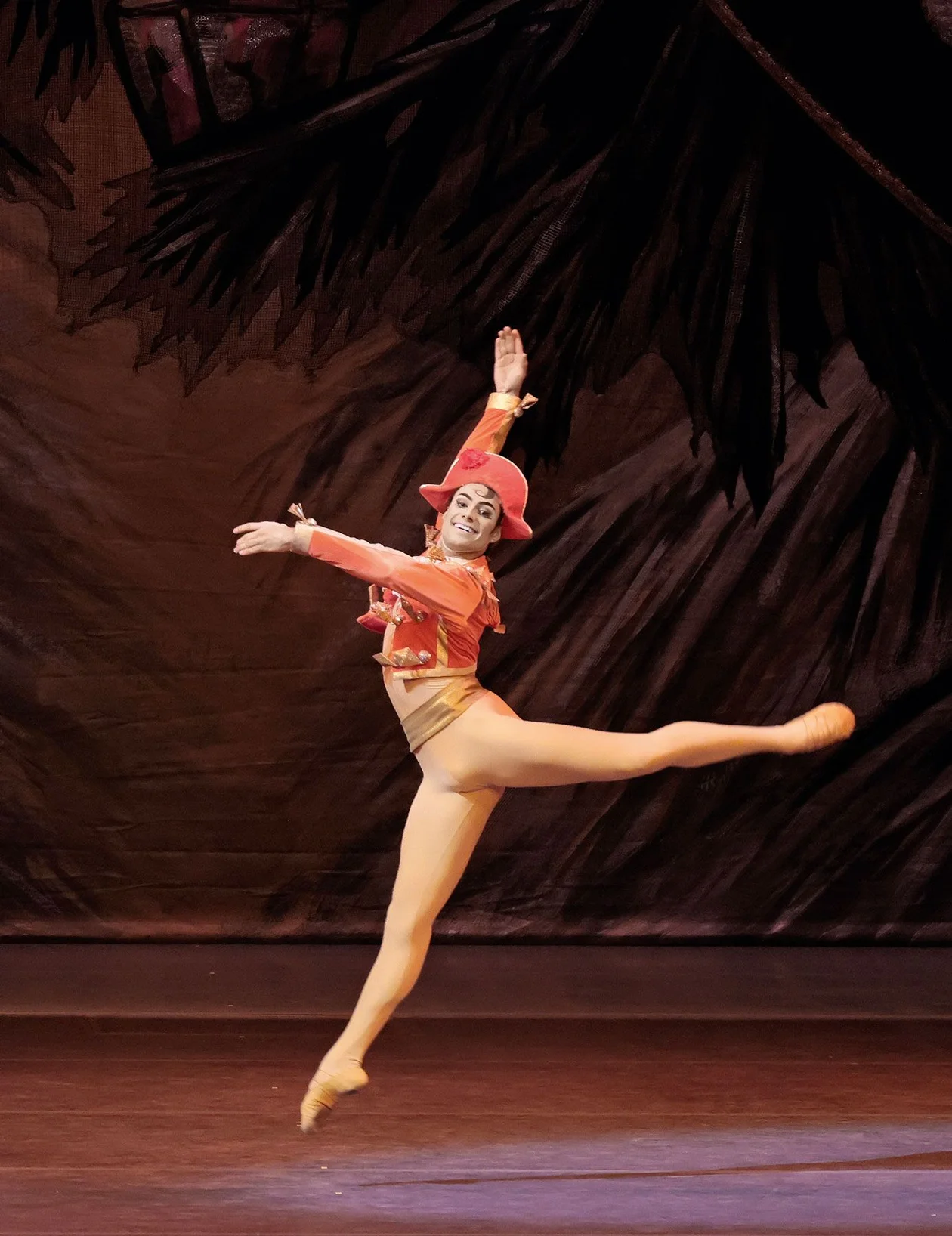 &#x412;&#x44b;&#x43f;&#x443;&#x441;&#x43a;&#x43d;&#x438;&#x43a; &#x41c;&#x43e;&#x43b;&#x43e;&#x434;&#x435;&#x436;&#x43d;&#x43e;&#x439; &#x431;&#x430;&#x43b;&#x435;&#x442;&#x43d;&#x43e;&#x439; &#x43f;&#x440;&#x43e;&#x433;&#x440;&#x430;&#x43c;&#x43c;&#x44b; &#x411;&#x43e;&#x43b;&#x44c;&#x448;&#x43e;&#x433;&#x43e; &#x442;&#x435;&#x430;&#x442;&#x440;&#x430; &#x410;&#x43a;&#x438;&#x431; &#x410;&#x43d;&#x432;&#x430;&#x440; &#x432; &#x43f;&#x430;&#x440;&#x442;&#x438;&#x438; &#x438;&#x441;&#x43f;&#x430;&#x43d;&#x441;&#x43a;&#x438;&#x445; &#x43a;&#x443;&#x43a;&#x43e;&#x43b; &#x432; &#x431;&#x430;&#x43b;&#x435;&#x442;&#x435; &#xab;&#x429;&#x435;&#x43b;&#x43a;&#x443;&#x43d;&#x447;&#x438;&#x43a;&#xbb; &#x42e;&#x440;&#x438;&#x44f; &#x413;&#x440;&#x438;&#x433;&#x43e;&#x440;&#x43e;&#x432;&#x438;&#x447;&#x430;. &#x418;&#x441;&#x442;&#x43e;&#x447;&#x43d;&#x438;&#x43a;: &#x414;&#x430;&#x43c;&#x438;&#x440; &#x42e;&#x441;&#x443;&#x43f;&#x43e;&#x432;