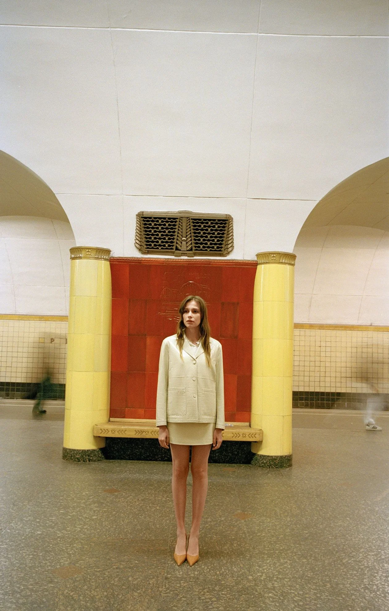 На Пелагее: жакет и юбка LAUREL, поло P.A.R.O.S.H., все BOSCO, ГУМ, туфли LE SILLA, NO ONE