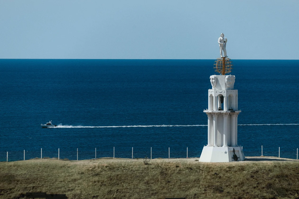 Арт-объект «Маяк», созданный в 2019 году группой DAP