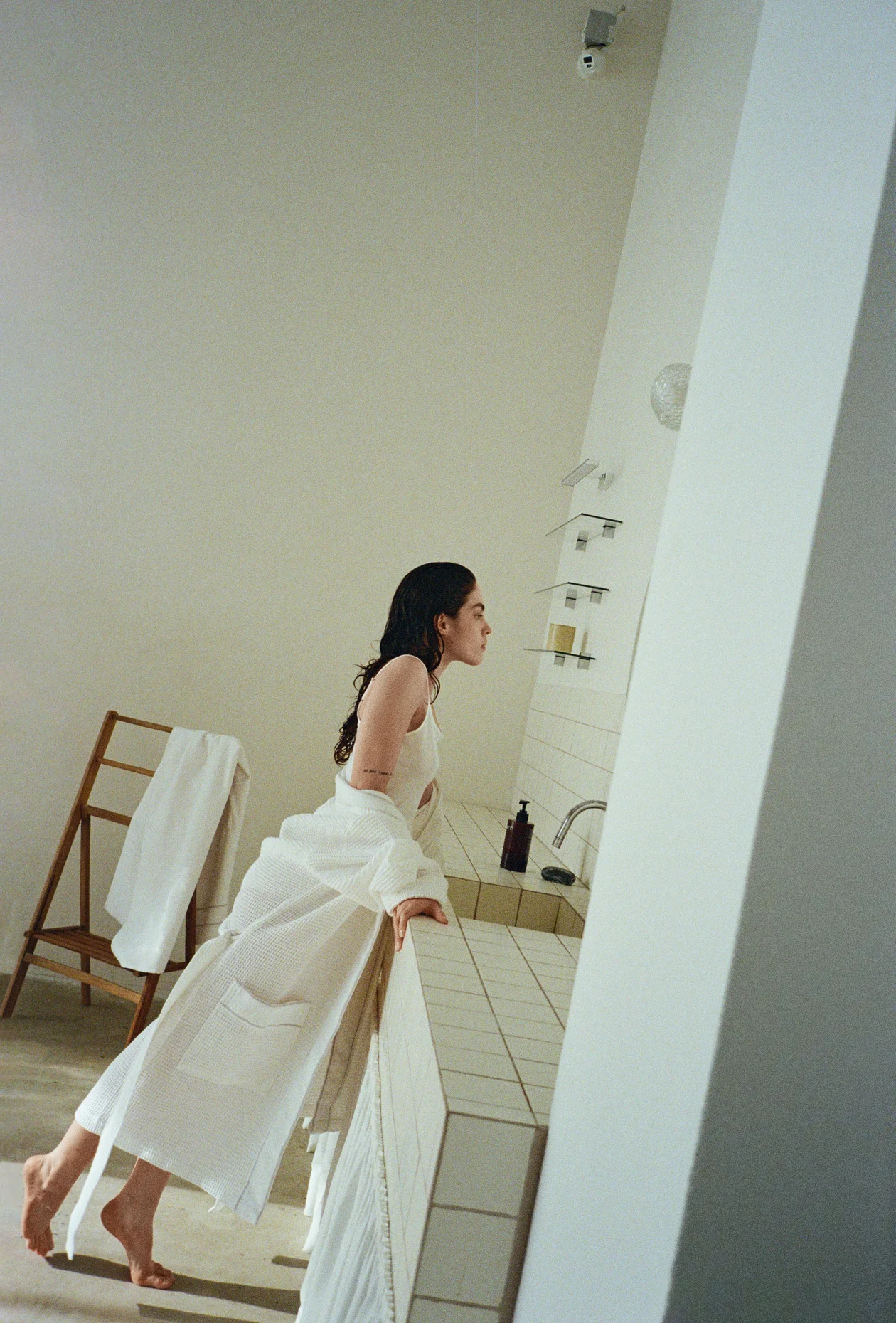 Майка и трусы, Hanro; халат, Togas