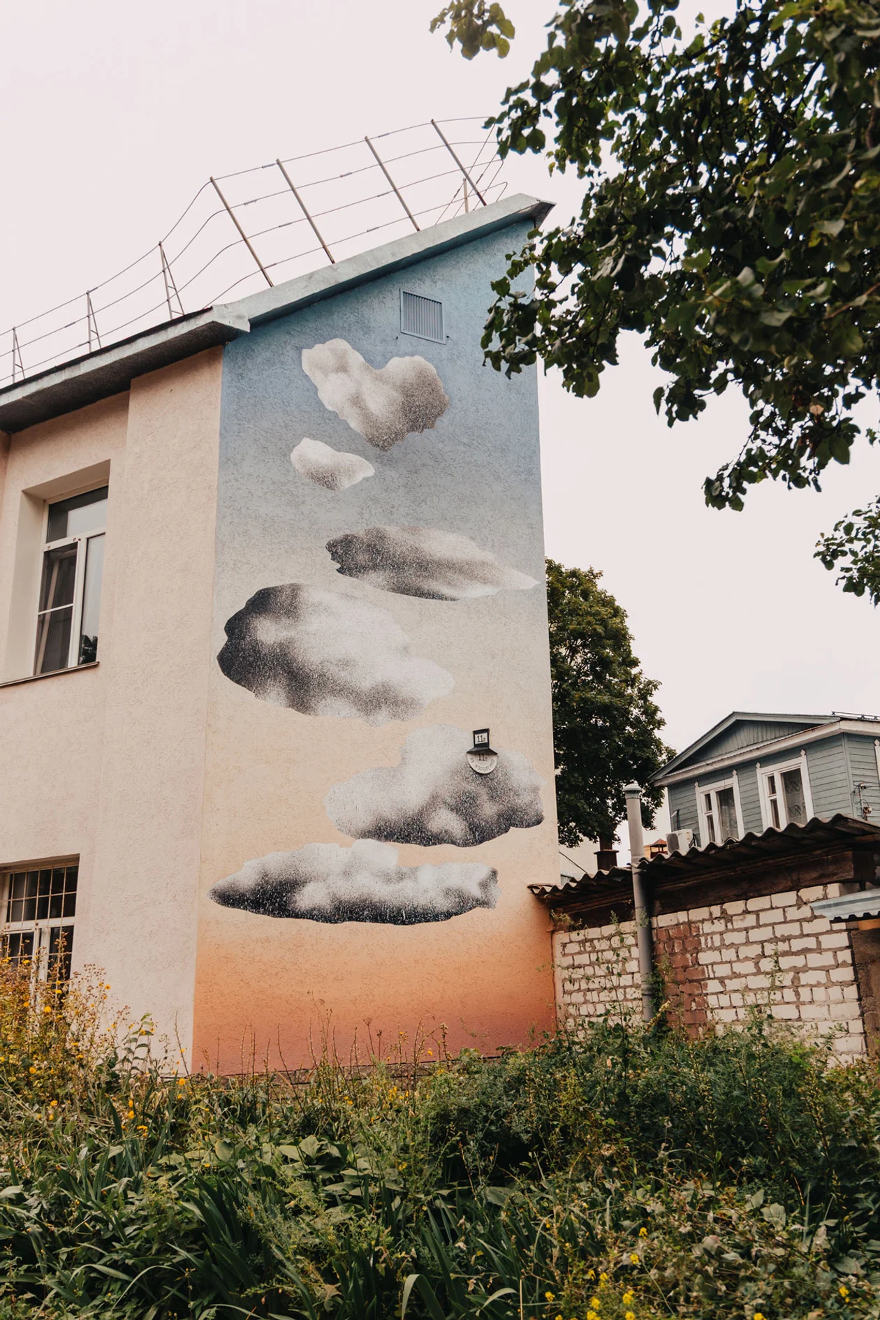 Мурал «Воздух» от Кирилла Ашастина (Ashesteen)