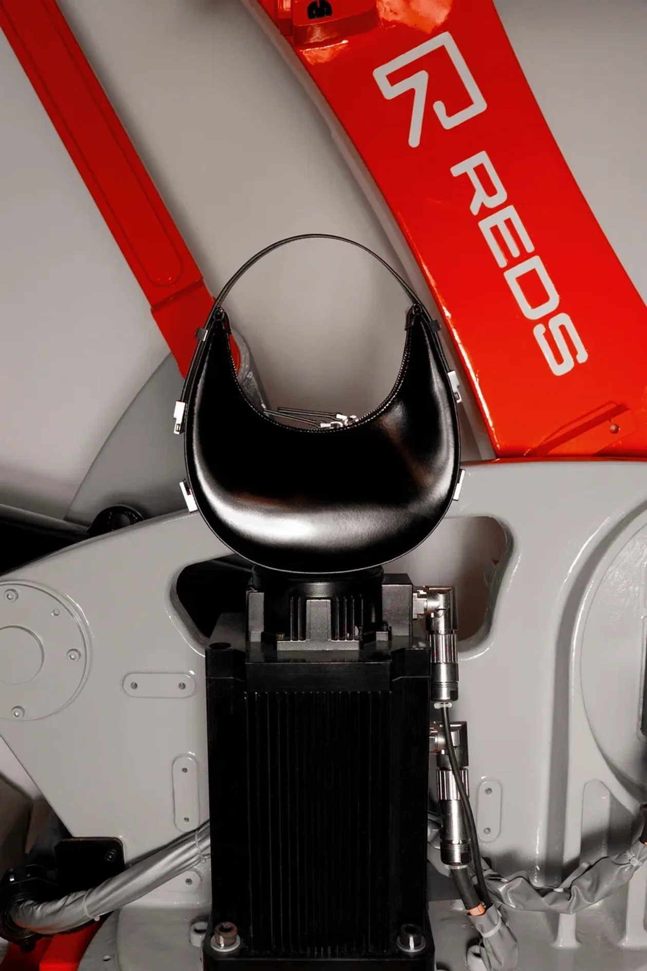 Где: производство роботизированных систем «ТЕХНОРЭД». Сумка, Osoi, Fashion Rebels