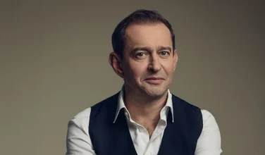 «Без команды в благотворительности никак»: блиц-интервью с Константином Хабенским