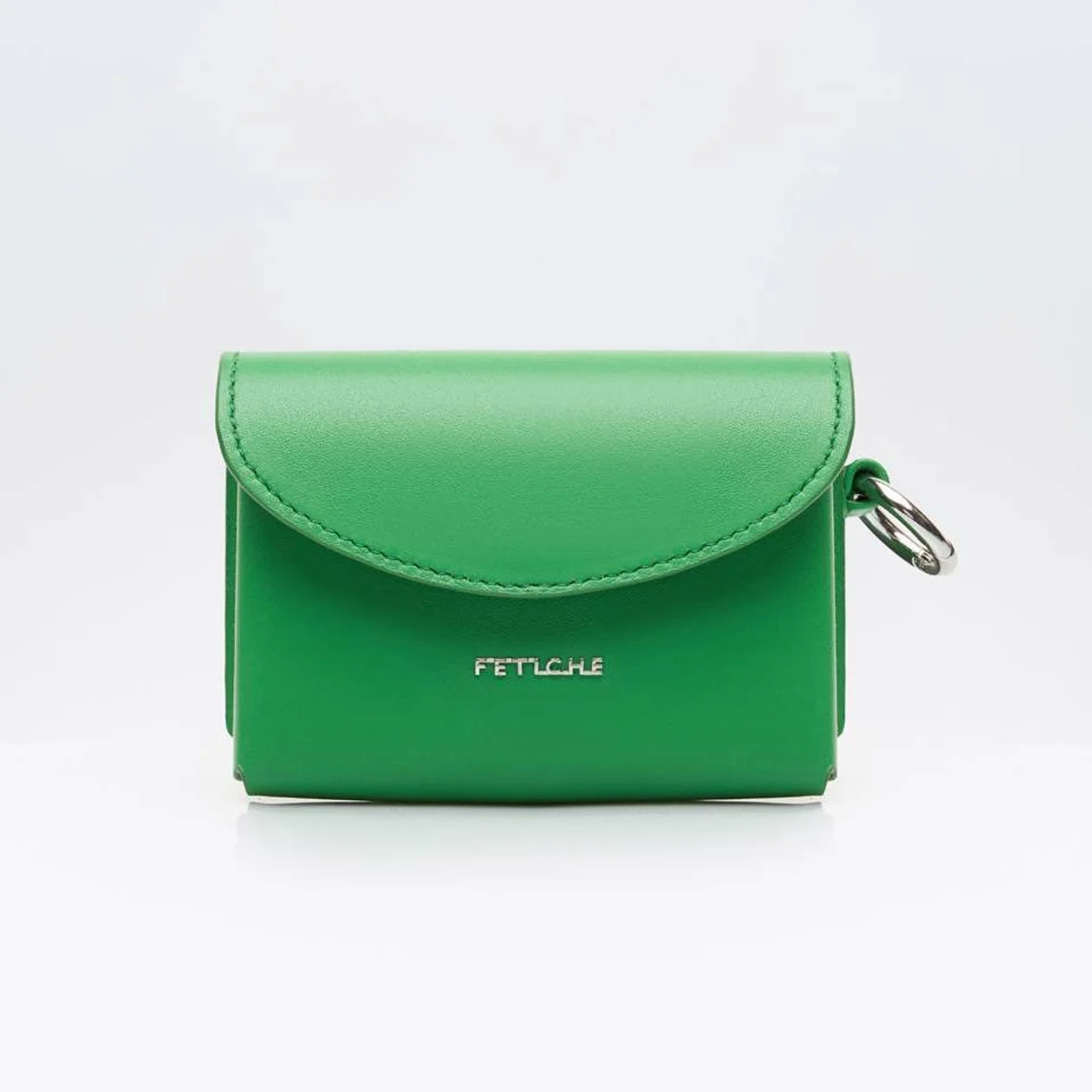 <a href="https://fetichebrand.ru/rus/catalog/f_002_rest_futlyar/">FETICHE</a>