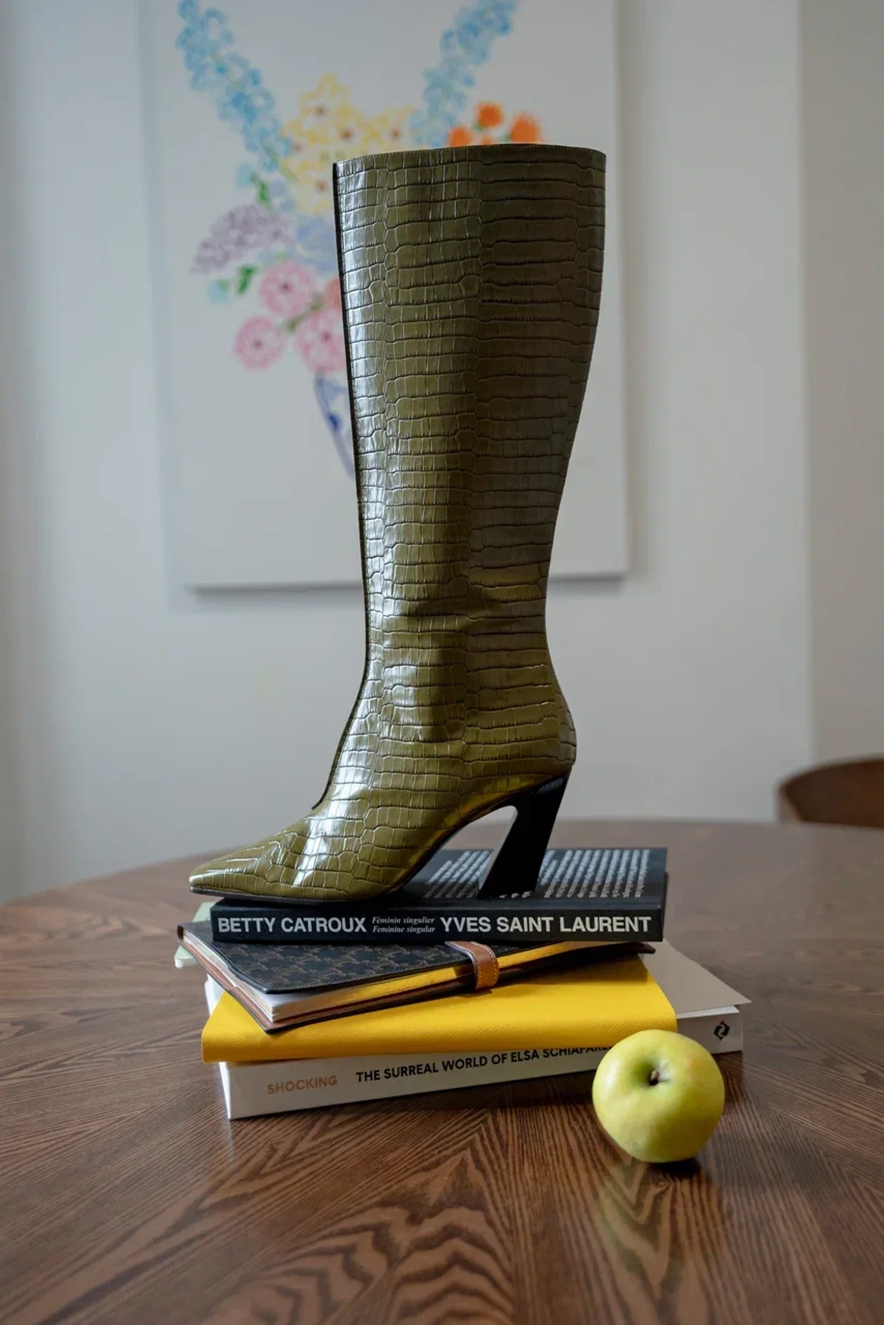 &#x421;&#x430;&#x43f;&#x43e;&#x433;&#x438;, Bottega Veneta, &#x426;&#x423;&#x41c;