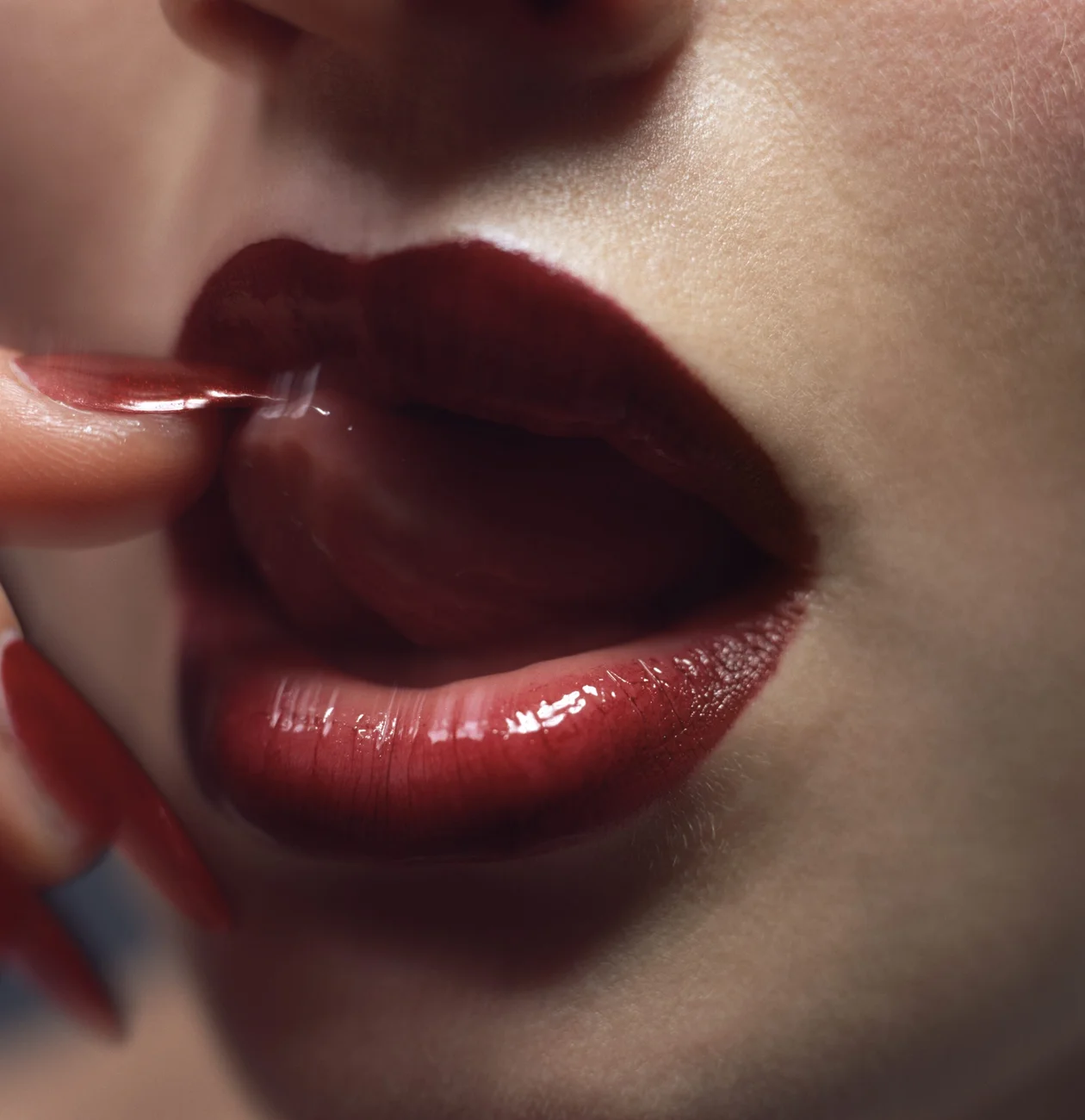 Tollens Cornelie. You Bring Me Honeysuckle. 2019