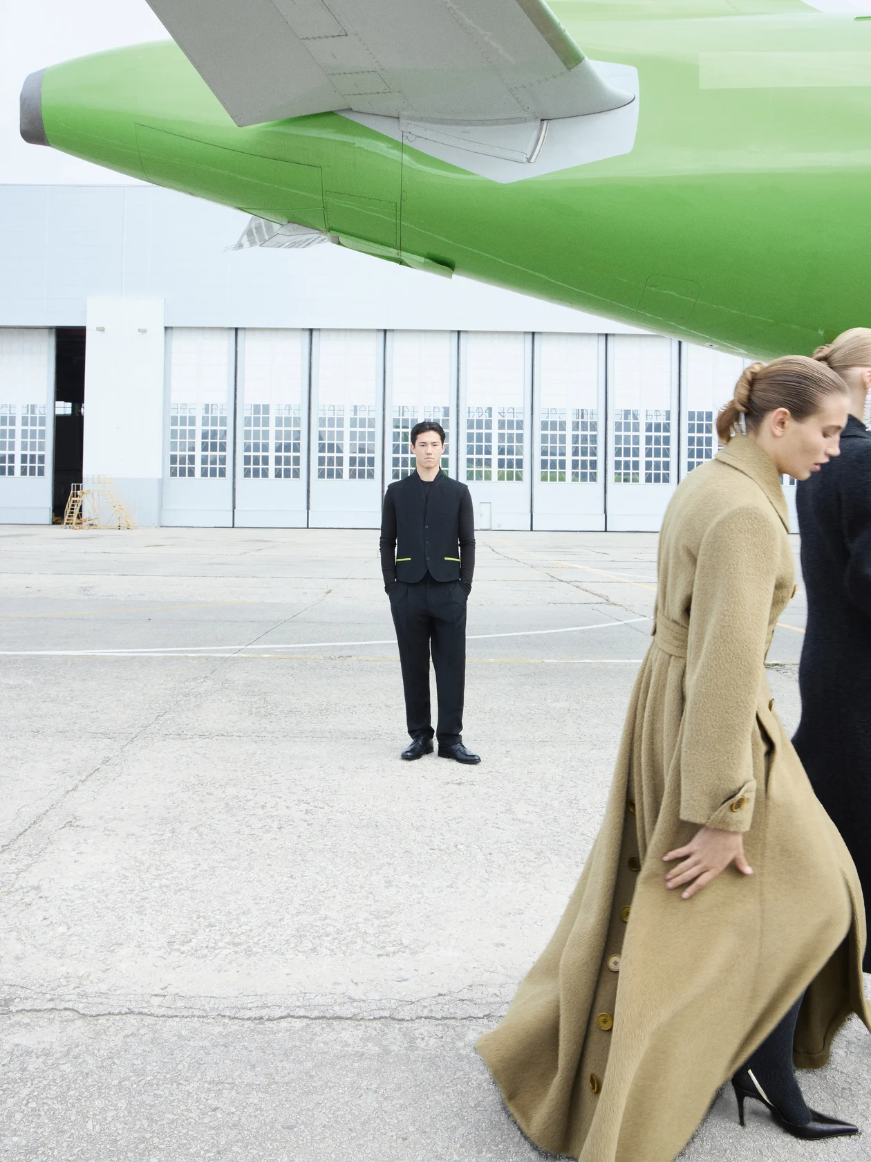 &#x41d;&#x430; &#x42e;&#x43b;&#x435;: &#x43f;&#x430;&#x43b;&#x44c;&#x442;&#x43e;, GIANFRANCO FERR&#xc9;, VINTAGE VOYAGE. &#x41d;&#x430; &#x410;&#x43b;&#x438;&#x43d;&#x435;: &#x43f;&#x430;&#x43b;&#x44c;&#x442;&#x43e;, CHANEL, VINTAGE VOYAGE; &#x441;&#x435;&#x440;&#x44c;&#x433;&#x438;, MANGO