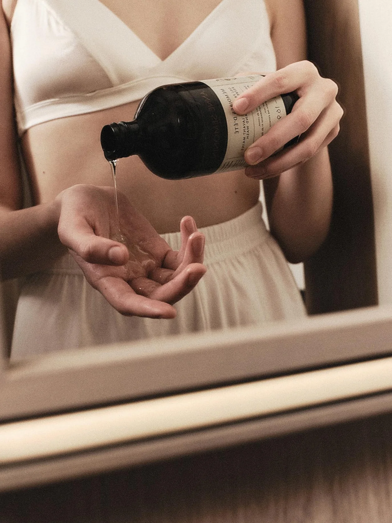 Бюстгальтер, Intimissimi; шорты, «Паче»; жидкое мыло для рук «Летние воспоминания», 500 мл, Anne Semonin