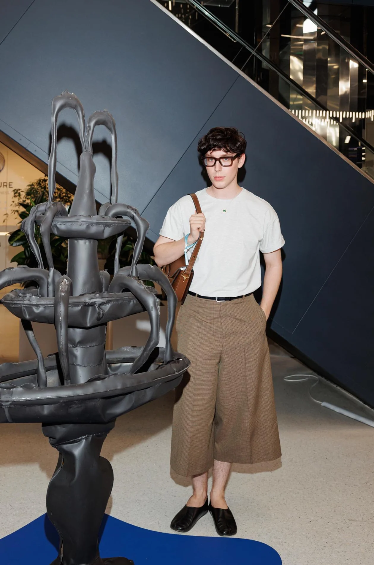 Рома Уваров