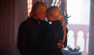 Главные сериалы июня: шпионы, драконы и школьницы-поп-звезды 