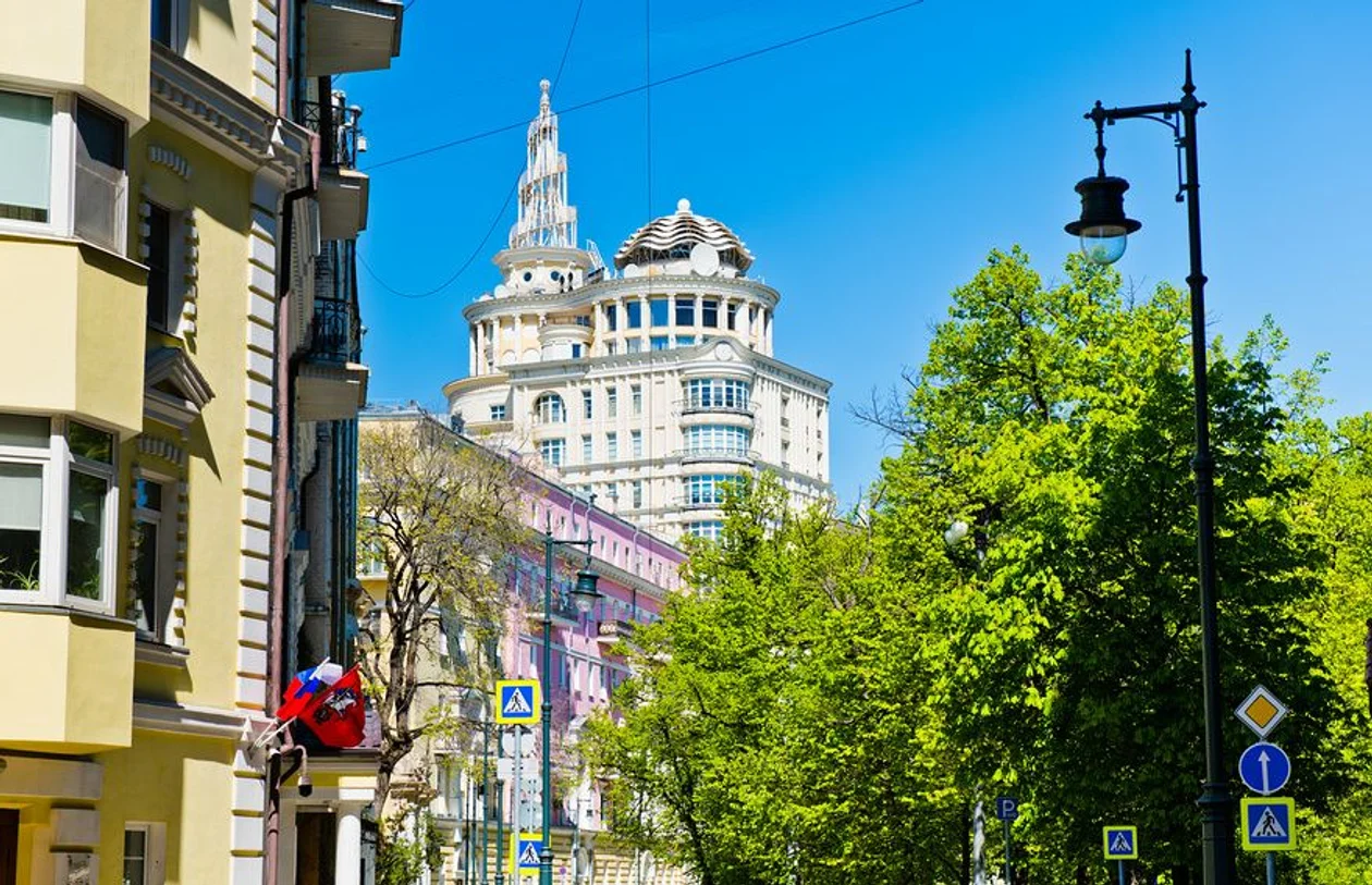 &#x418;&#x441;&#x442;&#x43e;&#x447;&#x43d;&#x438;&#x43a;: E. O. / &#x424;&#x43e;&#x442;&#x43e;&#x431;&#x430;&#x43d;&#x43a; &#x41b;&#x43e;&#x440;&#x438;