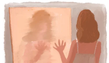 «Я учусь влюбляться в себя заново»: как вернуть комфортное ощущение своего тела и красоты после онколечения 