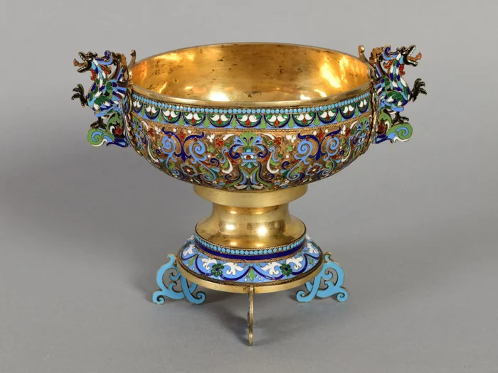 Ваза. Мастер: Каторский И. И. Г. Санкт-Петербург. 1882-1899 гг.