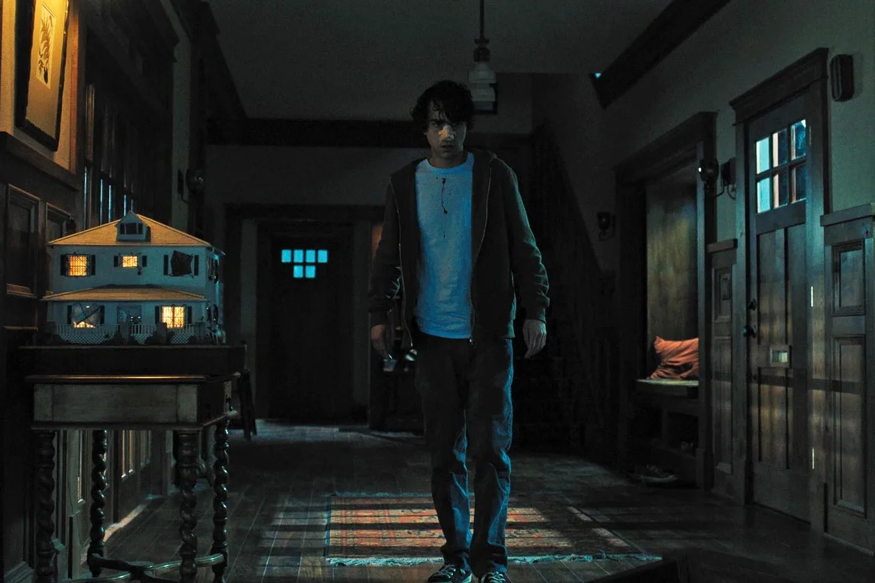 Кадр из фильма «Реинкарнация»