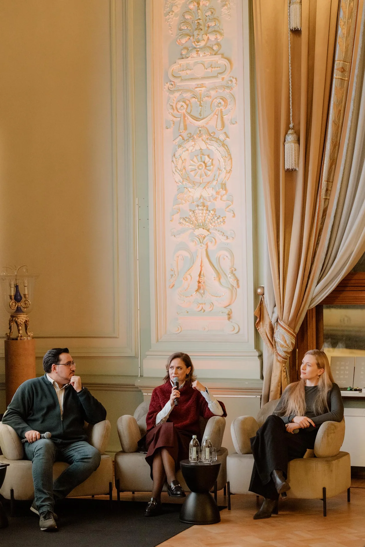 Cлева направо: Сергей Георгиевский, Екатерина Батынкова, Татьяна Леднева