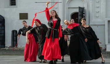 Это русский бит: как прошел показ «Русский стиль. Обряд» в «Зарядье»