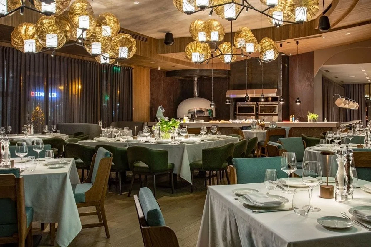 &#x418;&#x441;&#x442;&#x43e;&#x447;&#x43d;&#x438;&#x43a;: Due Forni