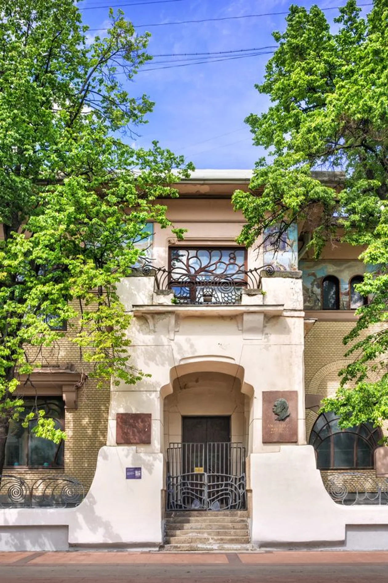 <span style="background-color:transparent;color:#000000;font-family:Arial,sans-serif;">&#x41e;&#x441;&#x43e;&#x431;&#x43d;&#x44f;&#x43a; &#x421;. &#x41f;. &#x420;&#x44f;&#x431;&#x443;&#x448;&#x438;&#x43d;&#x441;&#x43a;&#x43e;&#x433;&#x43e;, 1902 &#x433;&#x43e;&#x434;, &#x430;&#x440;&#x445;&#x438;&#x442;&#x435;&#x43a;&#x442;&#x43e;&#x440; &#x424;. &#x41e;. &#x428;&#x435;&#x445;&#x442;&#x435;&#x43b;&#x44c;. &#x424;&#x43e;&#x442;&#x43e;: </span><span style="background-color:rgb(255,255,255);color:rgb(102,102,102);font-family:arial, helvetica, clean, sans-serif;font-size:13px;">&#xa9; Baturina Yuliya / &#x424;&#x43e;&#x442;&#x43e;&#x431;&#x430;&#x43d;&#x43a; &#x41b;&#x43e;&#x440;&#x438;</span>