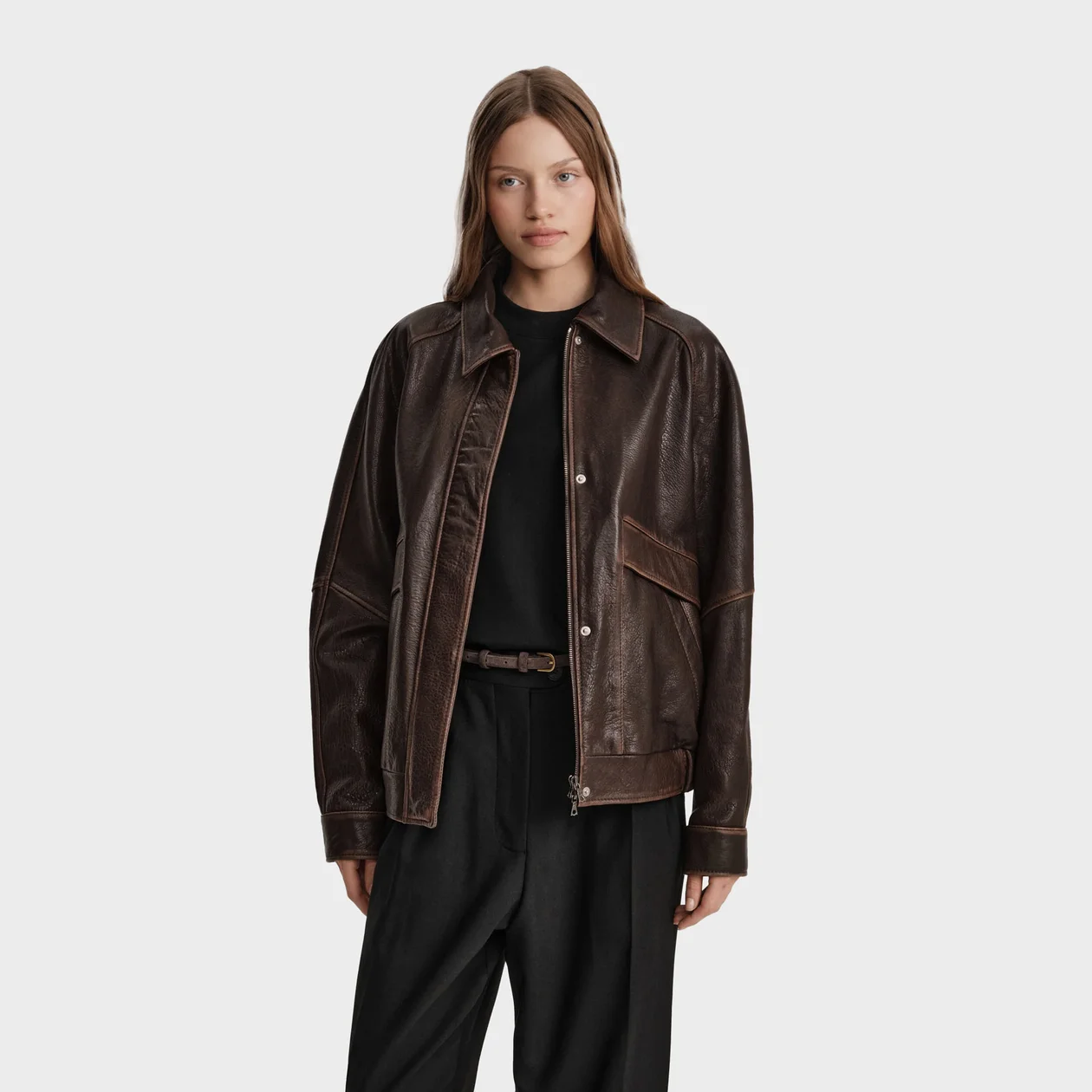 <a target="_blank" rel="noopener noreferrer" href="https://rockabi.ru/new/tproduct/802592483-874727970672-bomber-costner">Бомбер от Rockabi</a> 