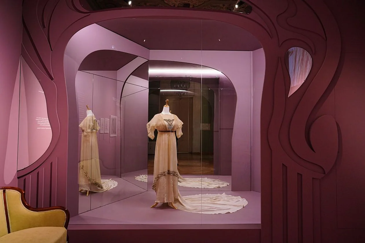 &#x418;&#x441;&#x442;&#x43e;&#x447;&#x43d;&#x438;&#x43a;: &#x41c;&#x443;&#x437;&#x435;&#x439; &#x430;&#x440;&#x445;&#x438;&#x442;&#x435;&#x43a;&#x442;&#x443;&#x440;&#x44b; &#x438;&#x43c;. &#x410;. &#x412;. &#x429;&#x443;&#x441;&#x435;&#x432;&#x430;