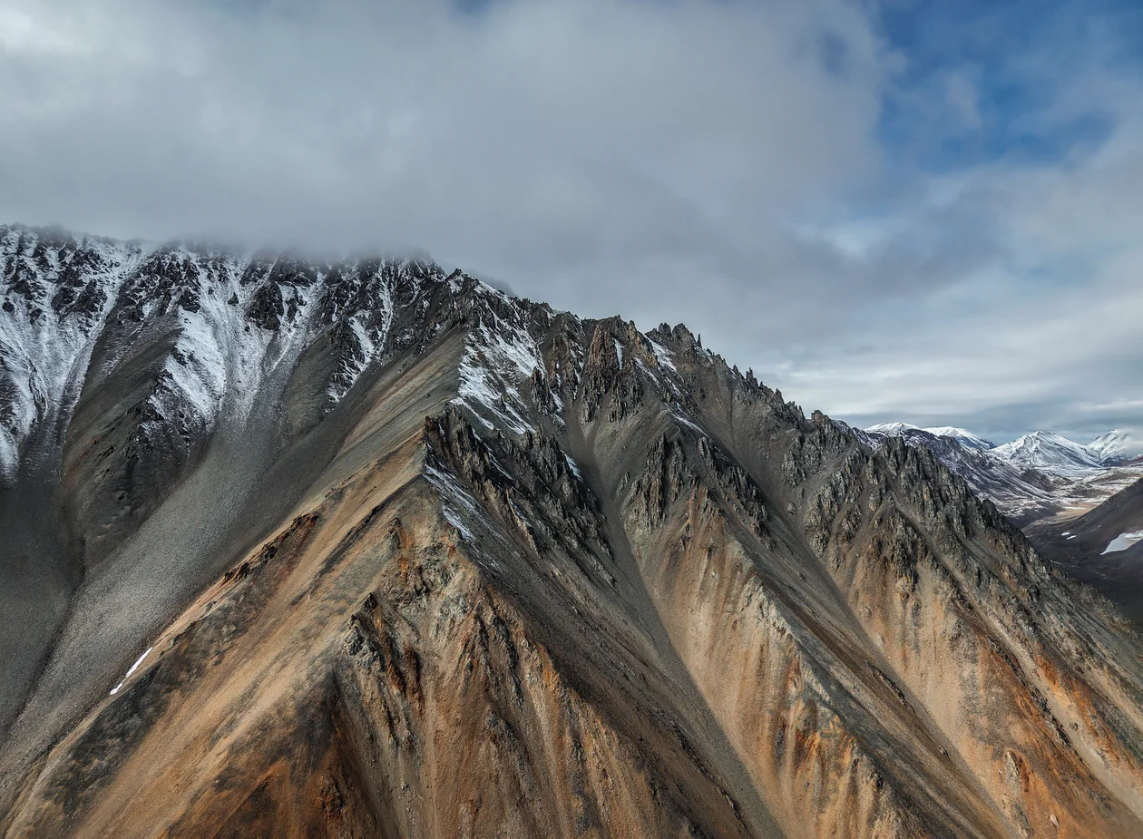 <span style="font-family:"Roboto Condensed", "Roboto Condensed Placeholder", sans-serif;font-size:14px;">Горы рядом с Эгвекинотом</span>