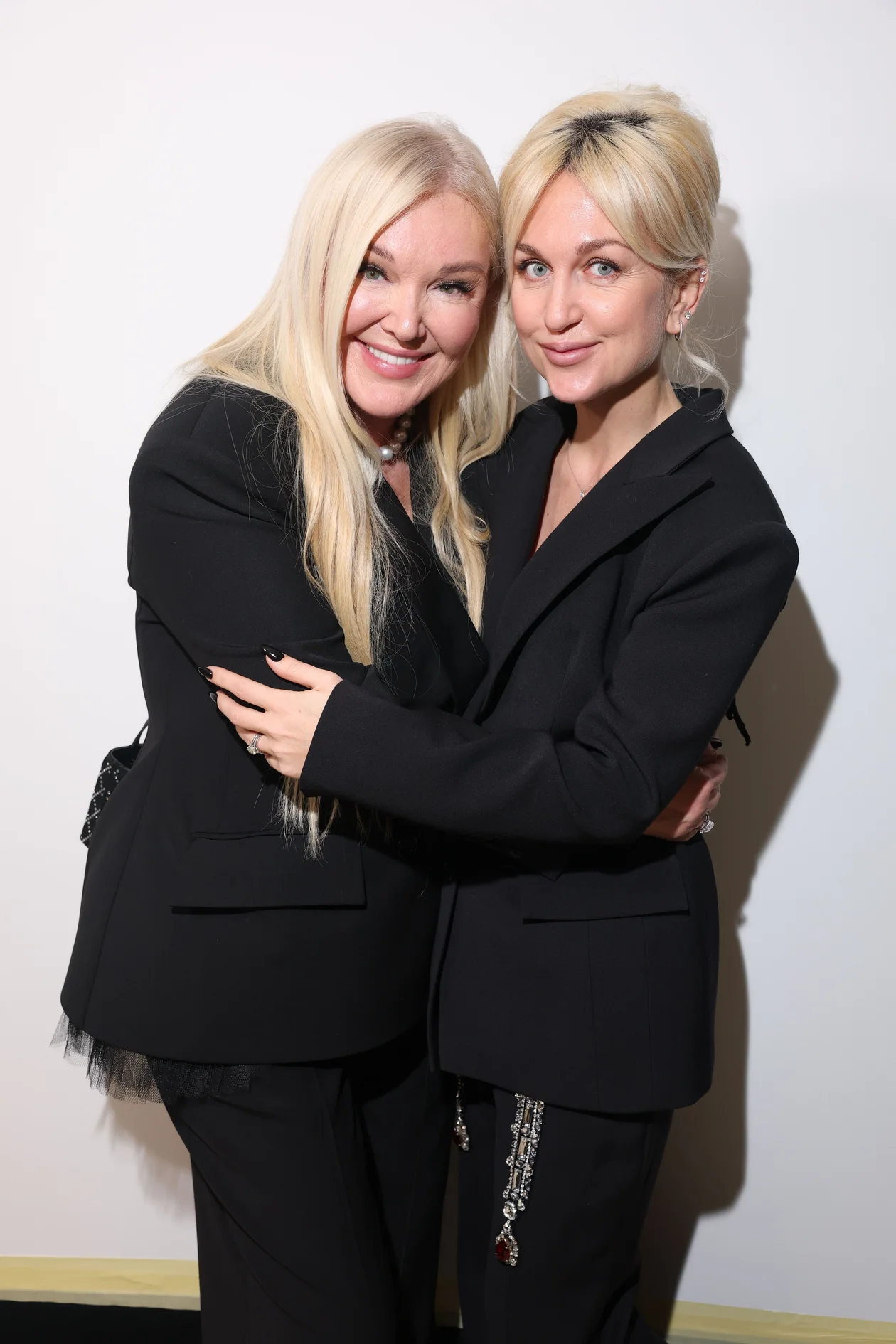 Юлия и Дарья Янины