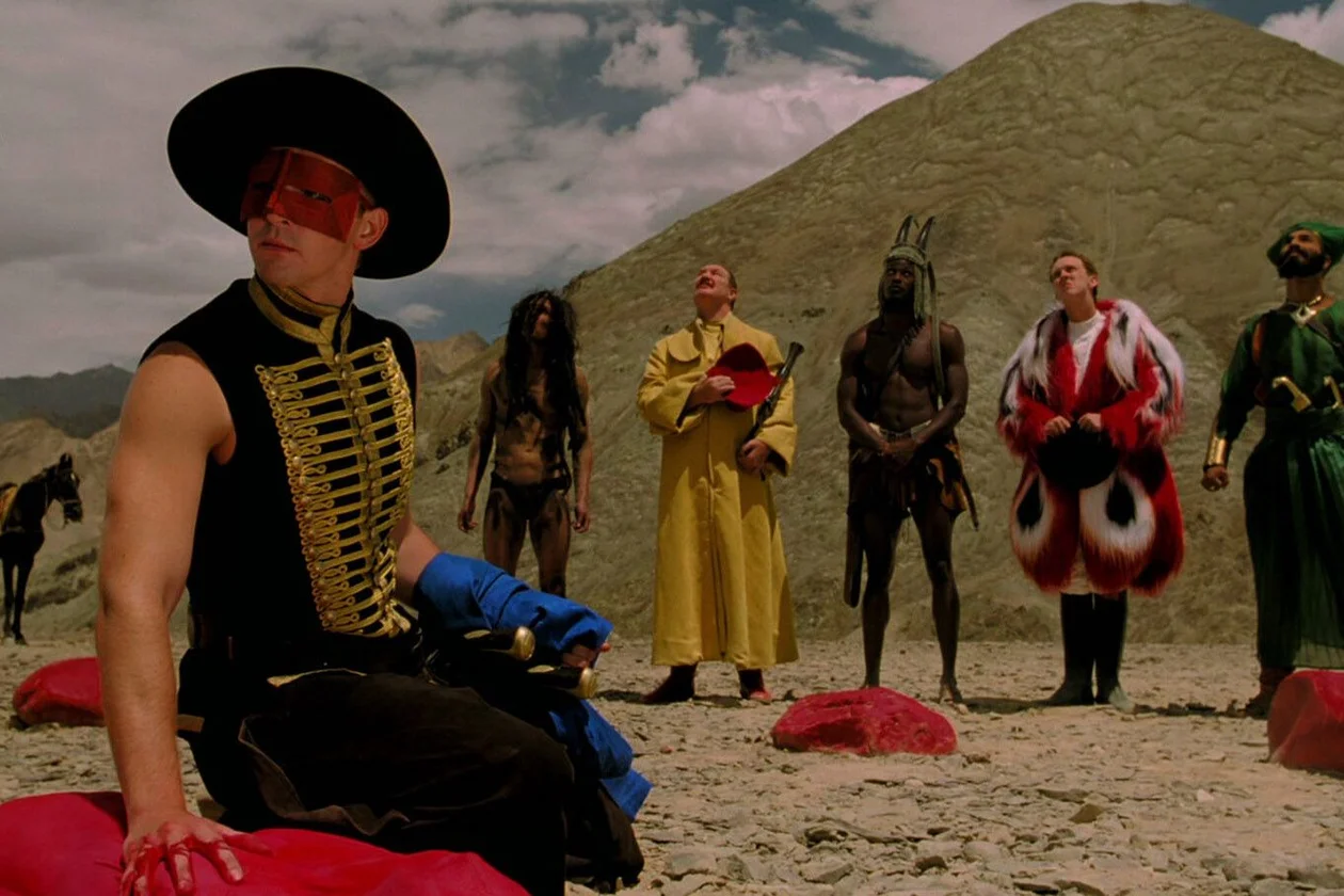 &#x424;&#x43e;&#x442;&#x43e;: &#x41f;&#x430;&#x440;&#x430;&#x434;&#x438;&#x437;