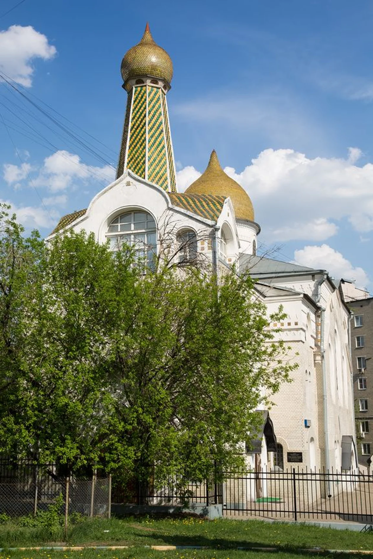 <span style="background-color:transparent;color:#000000;font-family:Arial,sans-serif;">&#x41f;&#x43e;&#x43a;&#x440;&#x43e;&#x432;&#x441;&#x43a;&#x430;&#x44f; &#x446;&#x435;&#x440;&#x43a;&#x43e;&#x432;&#x44c; &#x432; &#x41c;&#x430;&#x43b;&#x43e;&#x43c; &#x413;&#x430;&#x432;&#x440;&#x438;&#x43a;&#x43e;&#x432;&#x43e;&#x43c; &#x43f;&#x435;&#x440;&#x435;&#x443;&#x43b;&#x43a;&#x435;, 1911 &#x433;&#x43e;&#x434;, &#x430;&#x440;&#x445;&#x438;&#x442;&#x435;&#x43a;&#x442;&#x43e;&#x440; &#x418;. &#x415;. &#x411;&#x43e;&#x43d;&#x434;&#x430;&#x440;&#x435;&#x43d;&#x43a;&#x43e;. &#x424;&#x43e;&#x442;&#x43e;: </span><span style="background-color:rgb(255,255,255);color:rgb(102,102,102);font-family:arial, helvetica, clean, sans-serif;font-size:13px;">&#x41c;&#x438;&#x445;&#x430;&#x438;&#x43b; &#x412;&#x43e;&#x440;&#x43e;&#x436;&#x446;&#x43e;&#x432; / &#x424;&#x43e;&#x442;&#x43e;&#x431;&#x430;&#x43d;&#x43a; &#x41b;&#x43e;&#x440;&#x438;</span>