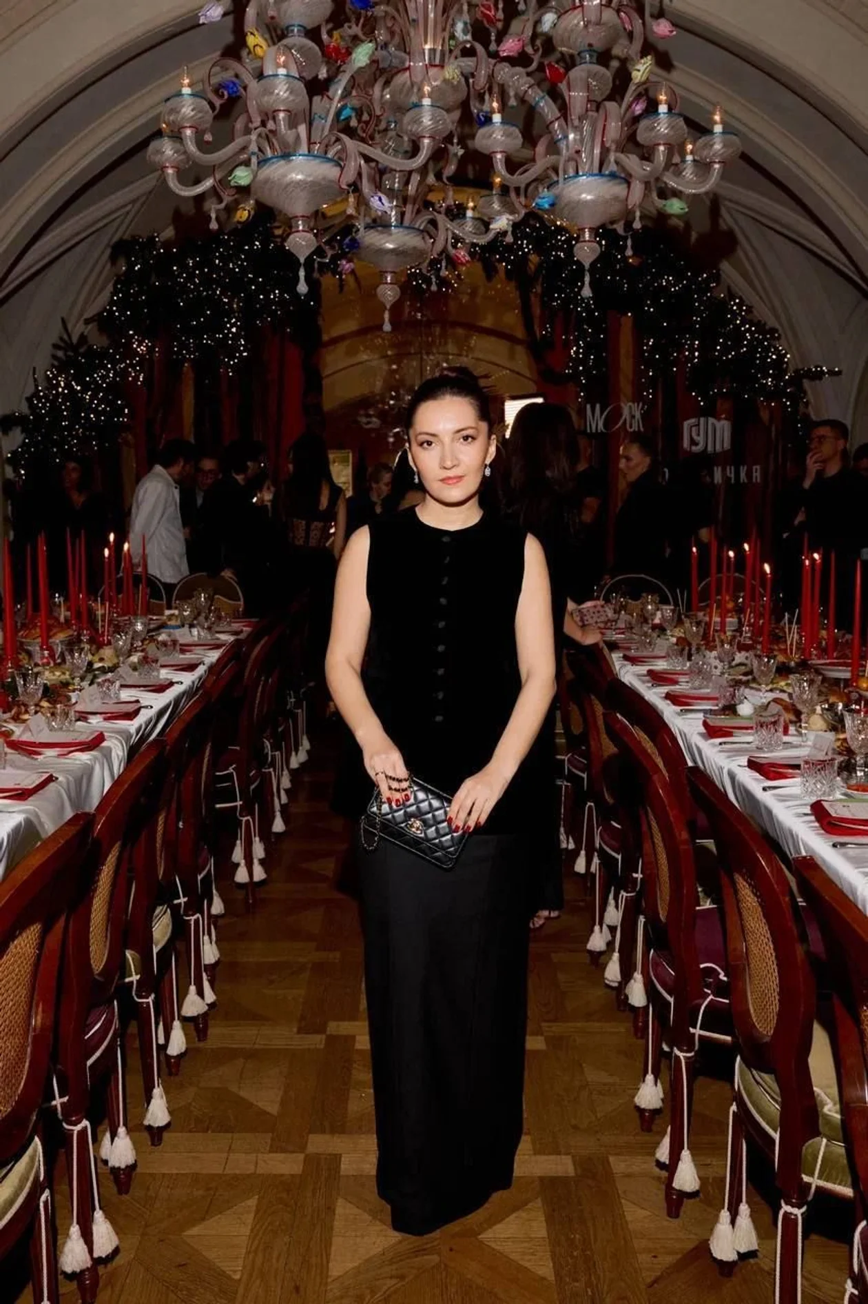 Мадонна Мур