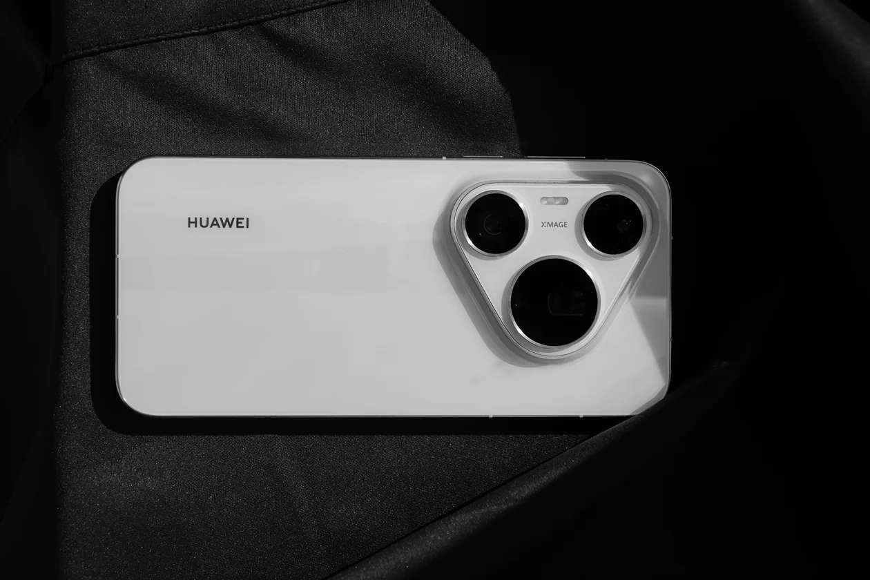 <span style="background-color:transparent;color:rgb(0,0,0);">HUAWEI Pura 90s Pro Max </span>