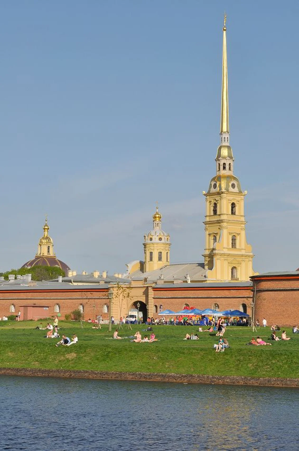 Петропавловский собор, Санкт-Петербург, 1703. Архитектор Доменико Трезини. Фото: Виктор Карасев / Фотобанк Лори