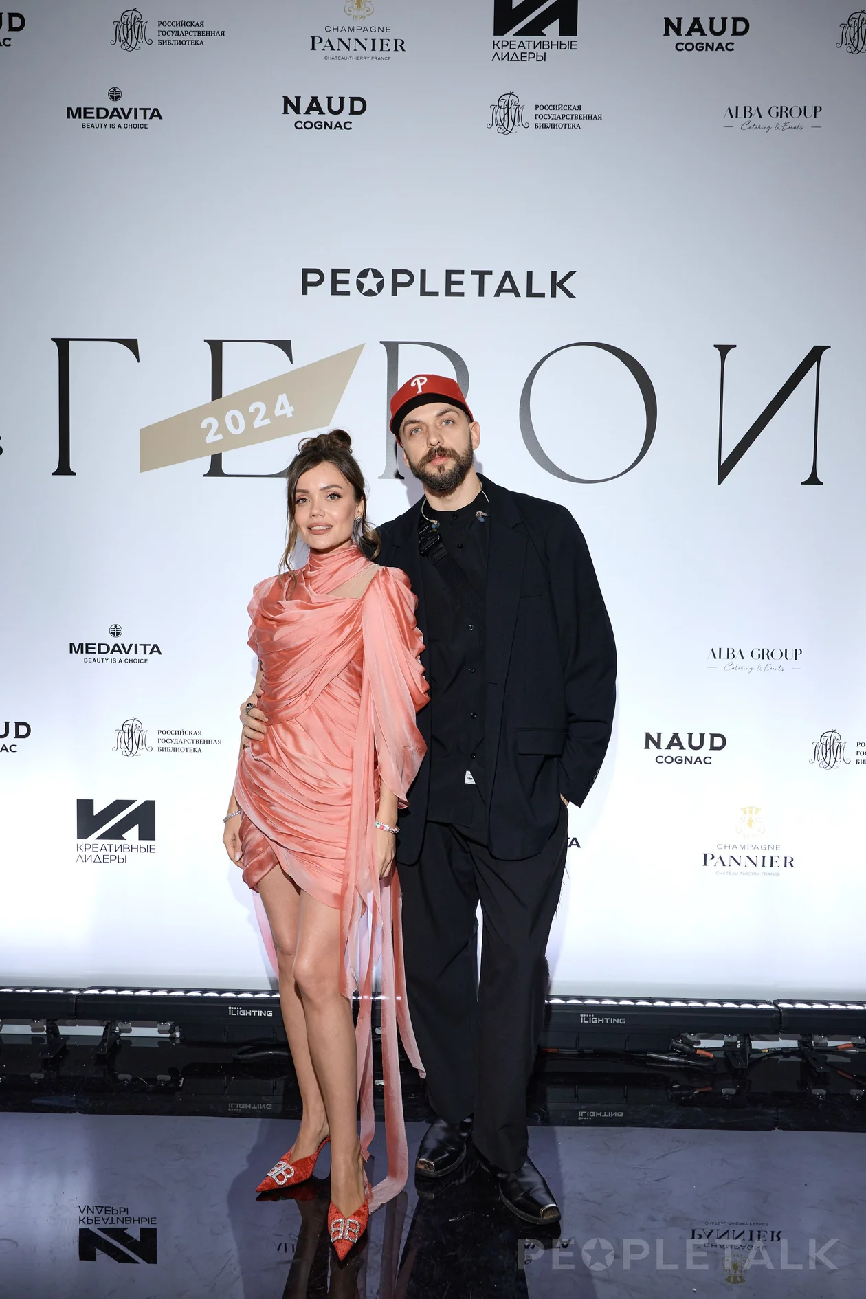 Ассоль и рэпер ST