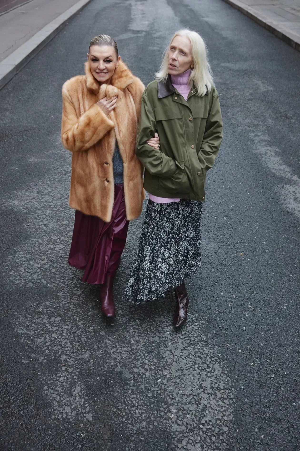 &#x421;&#x43b;&#x435;&#x432;&#x430;: &#x415;&#x43b;&#x435;&#x43d;&#x430; &#x42e;&#x434;&#x430;&#x43a;&#x43e;&#x432;&#x430;, 70&#xa0;&#x43b;&#x435;&#x442;.&#xa0;<br>&#x428;&#x443;&#x431;&#x430;, Yana; &#x43a;&#x430;&#x440;&#x434;&#x438;&#x433;&#x430;&#x43d;, 1811; &#x44e;&#x431;&#x43a;&#x430;, Pietro Brunelli, &#xab;&#x41a;&#x435;&#x43d;&#x433;&#x443;&#x440;&#x443;&#xbb;; &#x441;&#x430;&#x43f;&#x43e;&#x433;&#x438;, Principe di&#xa0;Bologna, No One.<br>&#x421;&#x43f;&#x440;&#x430;&#x432;&#x430;: &#x418;&#x440;&#x438;&#x43d;&#x430; &#x41e;&#x431;&#x440;&#x430;&#x437;&#x446;&#x43e;&#x432;&#x430;, 68&#xa0;&#x43b;&#x435;&#x442;.<br>&#x41a;&#x443;&#x440;&#x442;&#x43a;&#x430;, Liu&#xb7;Jo; &#x441;&#x432;&#x438;&#x442;&#x435;&#x440; &#x438; &#x43f;&#x43b;&#x430;&#x442;&#x44c;&#x435;, Ushat&#xe1;va; &#x441;&#x430;&#x43f;&#x43e;&#x433;&#x438;, Principe di&#xa0;Bologna, No&#xa0;One.&#xa0;