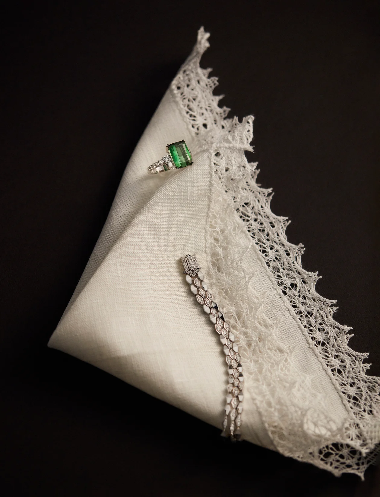 Кольцо из белого золота с бриллиантами и турмалином и браслет из белого золота с бриллиантами, коллекция Classic, Chamovskikh Jewellery House