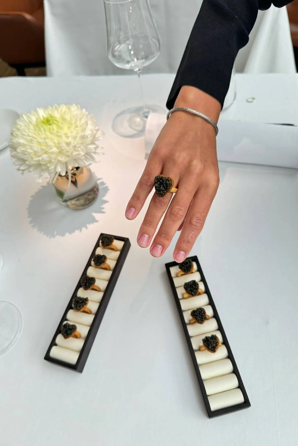 &#x418;&#x441;&#x442;&#x43e;&#x447;&#x43d;&#x438;&#x43a;: White Rabbit&#xa0;