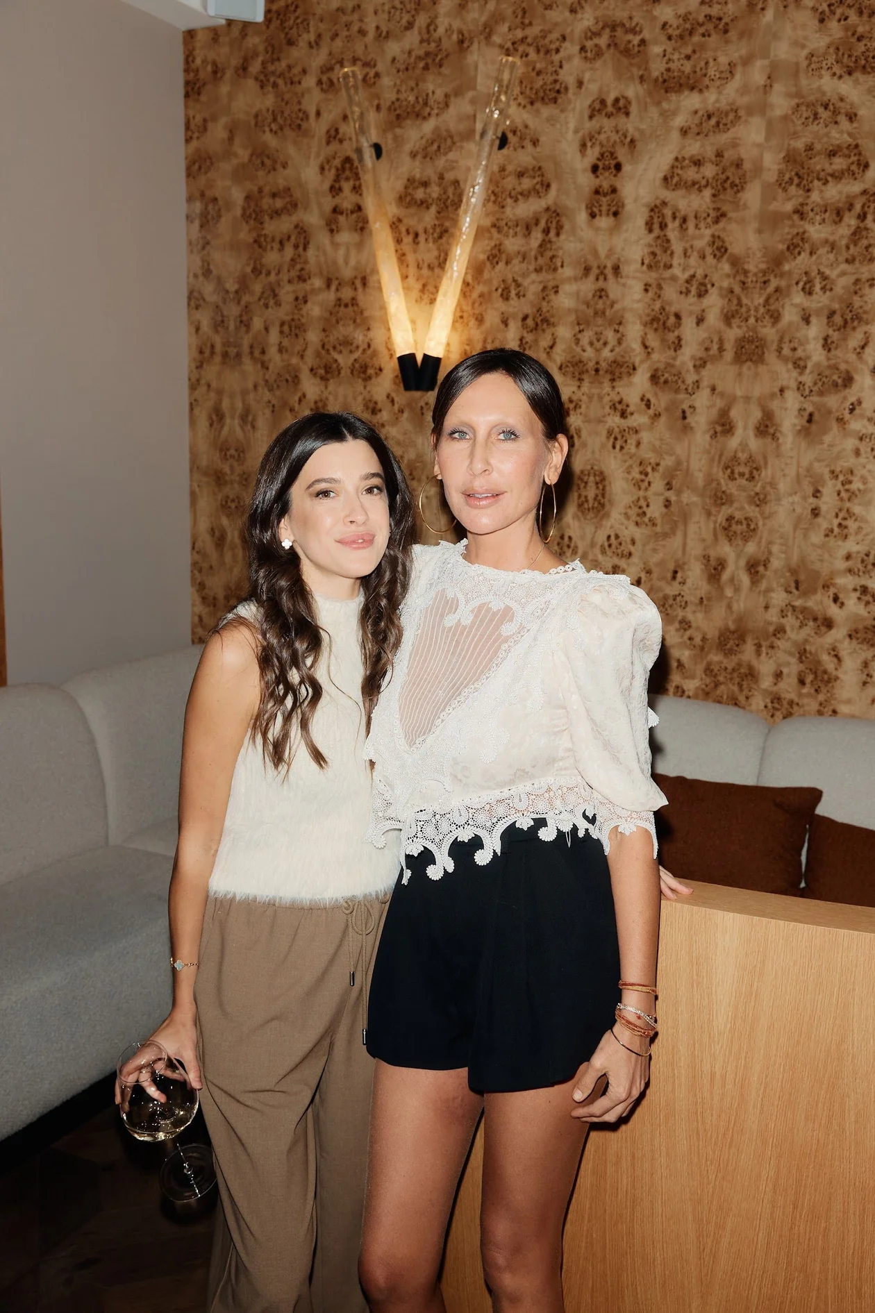 Алёна Бердова, Анна Антимоний