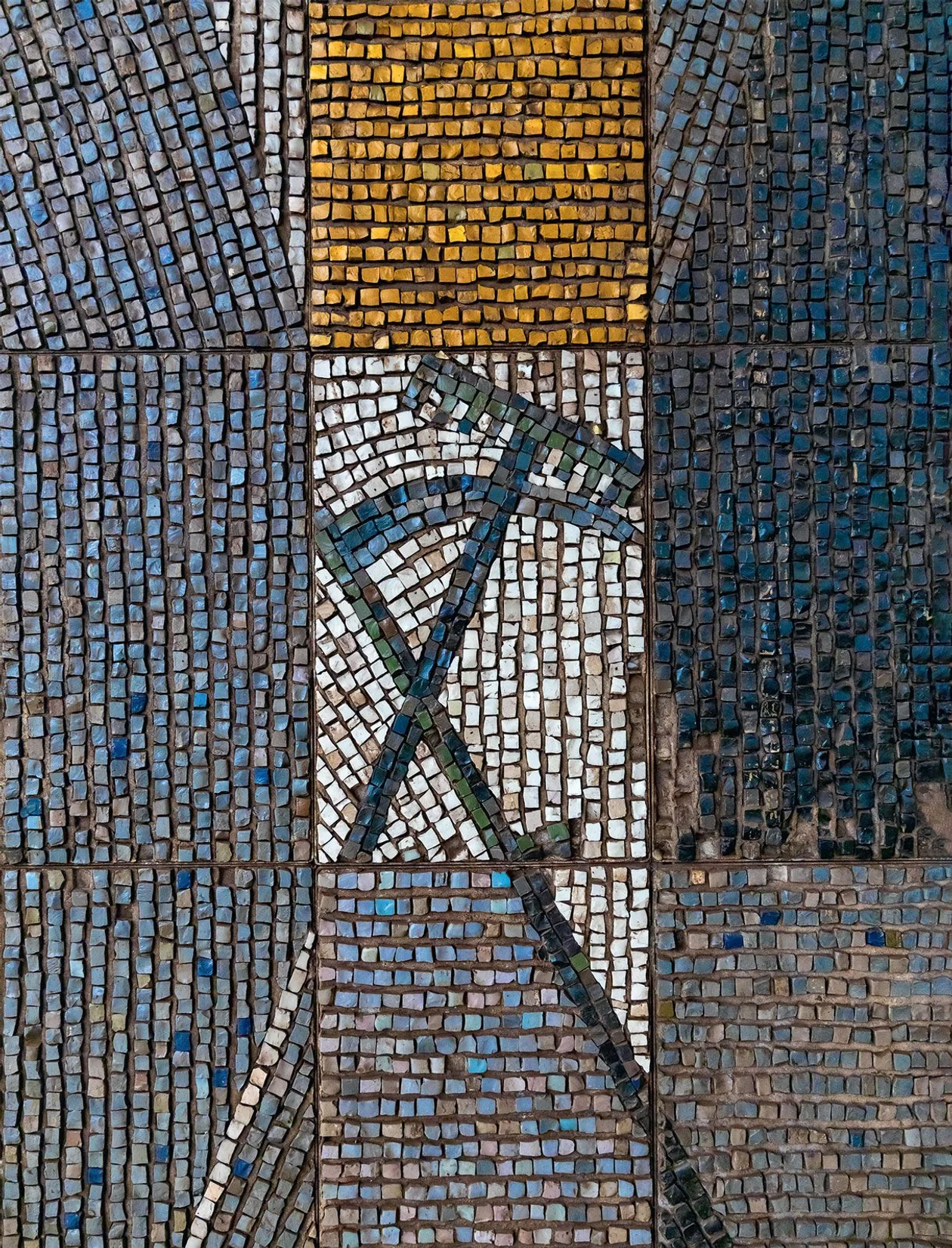 &#x412;&#x438;&#x442;&#x440;&#x430;&#x436; &#x43d;&#x430; &#x441;&#x442;&#x430;&#x43d;&#x446;&#x438;&#x438; &#xab;&#x414;&#x443;&#x431;&#x440;&#x43e;&#x432;&#x43a;&#x430;&#xbb;, &#x417;&#x443;&#x440;&#x430;&#x431; &#x426;&#x435;&#x440;&#x435;&#x442;&#x435;&#x43b;&#x438;. &#x418;&#x441;&#x442;&#x43e;&#x447;&#x43d;&#x438;&#x43a;: &#x430;&#x440;&#x445;&#x438;&#x432; &#x41c;&#x43e;&#x441;&#x43a;&#x43e;&#x432;&#x441;&#x43a;&#x43e;&#x433;&#x43e; &#x43c;&#x435;&#x442;&#x440;&#x43e;&#x43f;&#x43e;&#x43b;&#x438;&#x442;&#x435;&#x43d;&#x430;