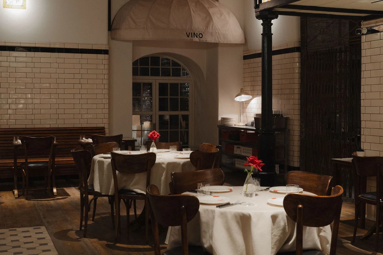 &#x418;&#x441;&#x442;&#x43e;&#x447;&#x43d;&#x438;&#x43a;: Carniceria Vino