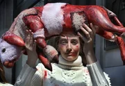 На грани срыва: как экоактивизм Peta мешает модным показам