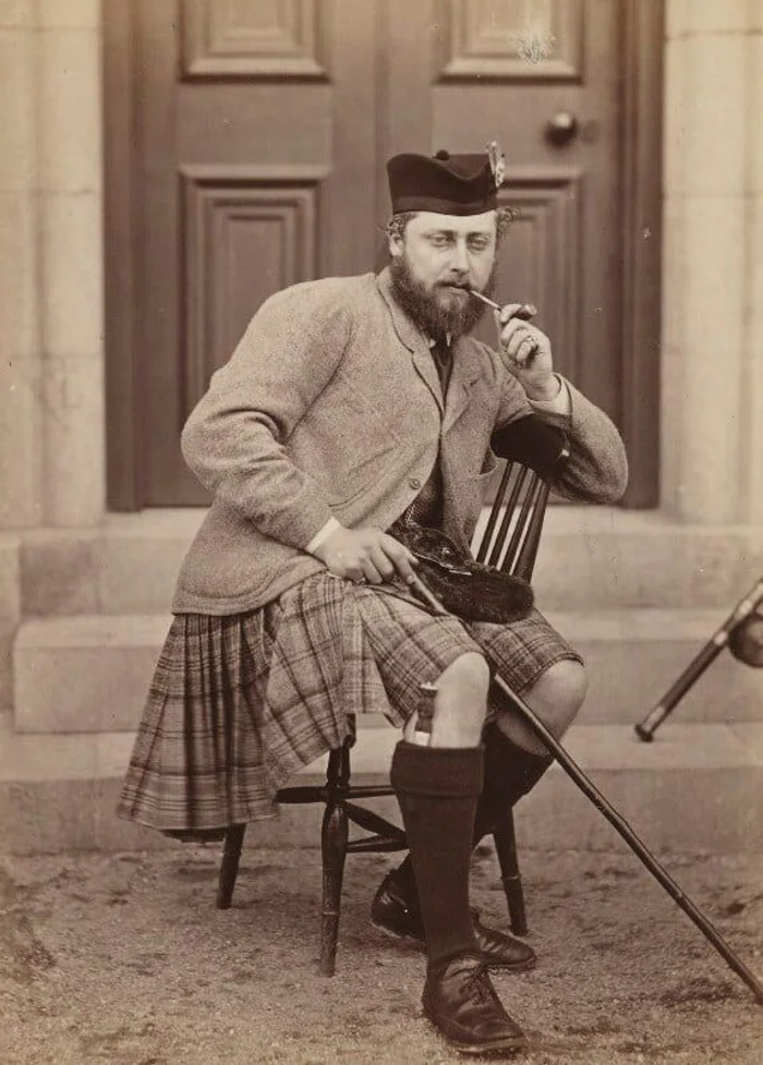 <span style="color:hsl(0,0%,30%);">Эдуард VII, принц Уэльский. 1868. Источник: National Portrait Gallery</span>