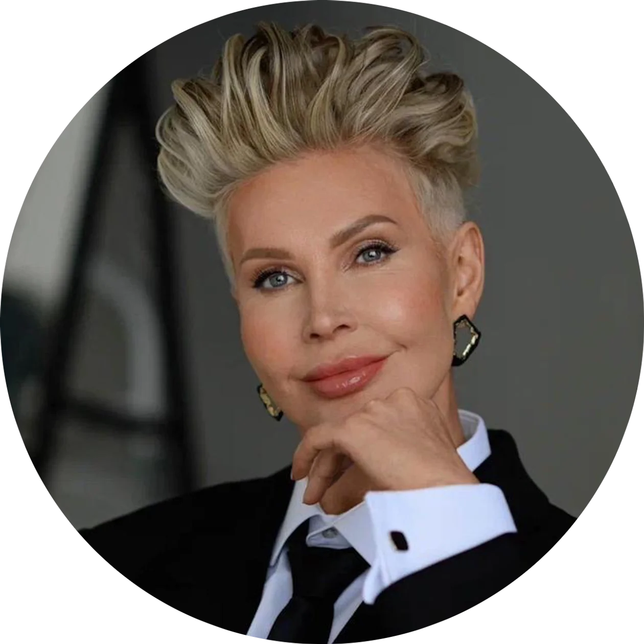 Елена Бокова